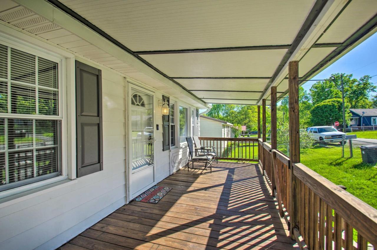Dog-Friendly Fayetteville Home With Hot Tub! Exterior photo