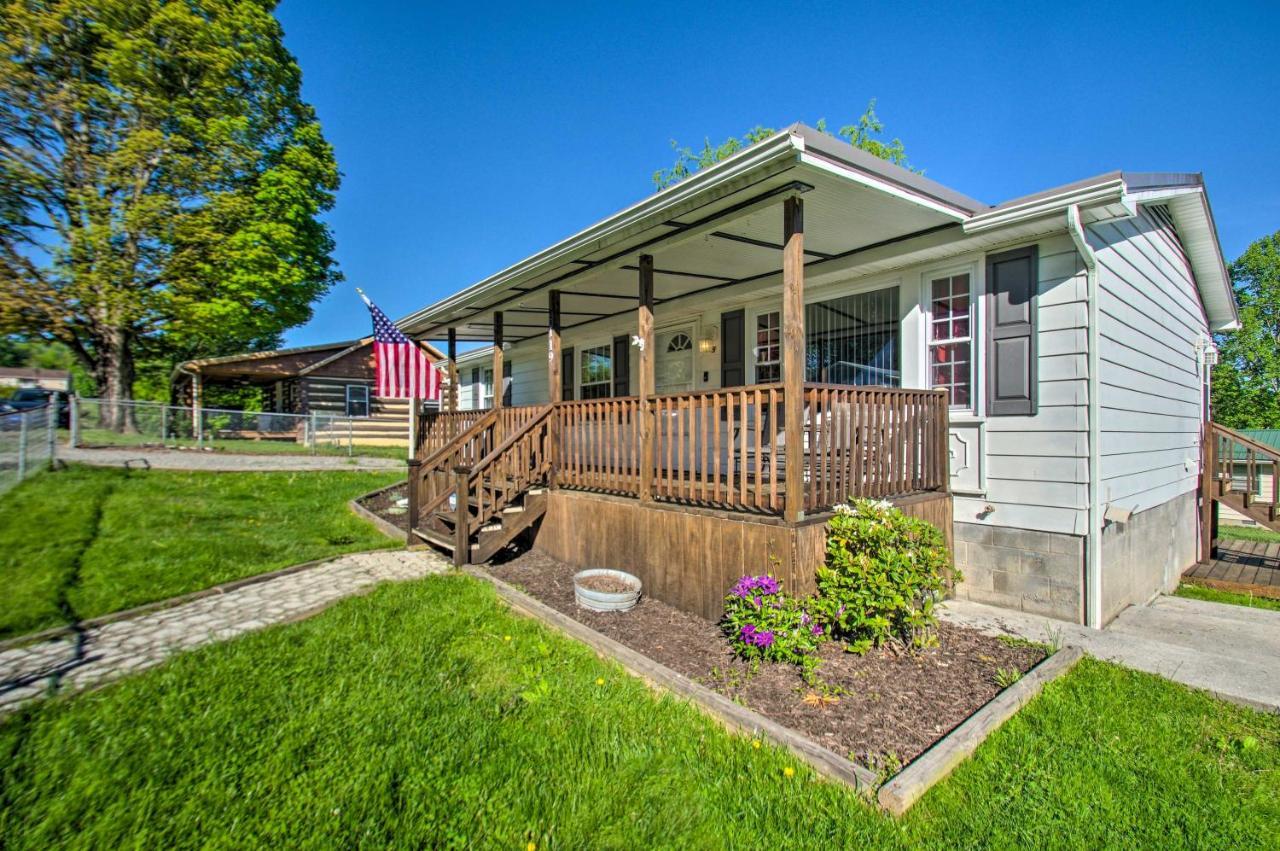 Dog-Friendly Fayetteville Home With Hot Tub! Exterior photo